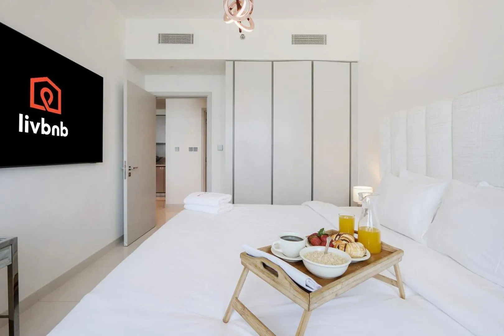 Livbnb - Chic 1Br, Beachfront & Marina Views Dubai 0*,