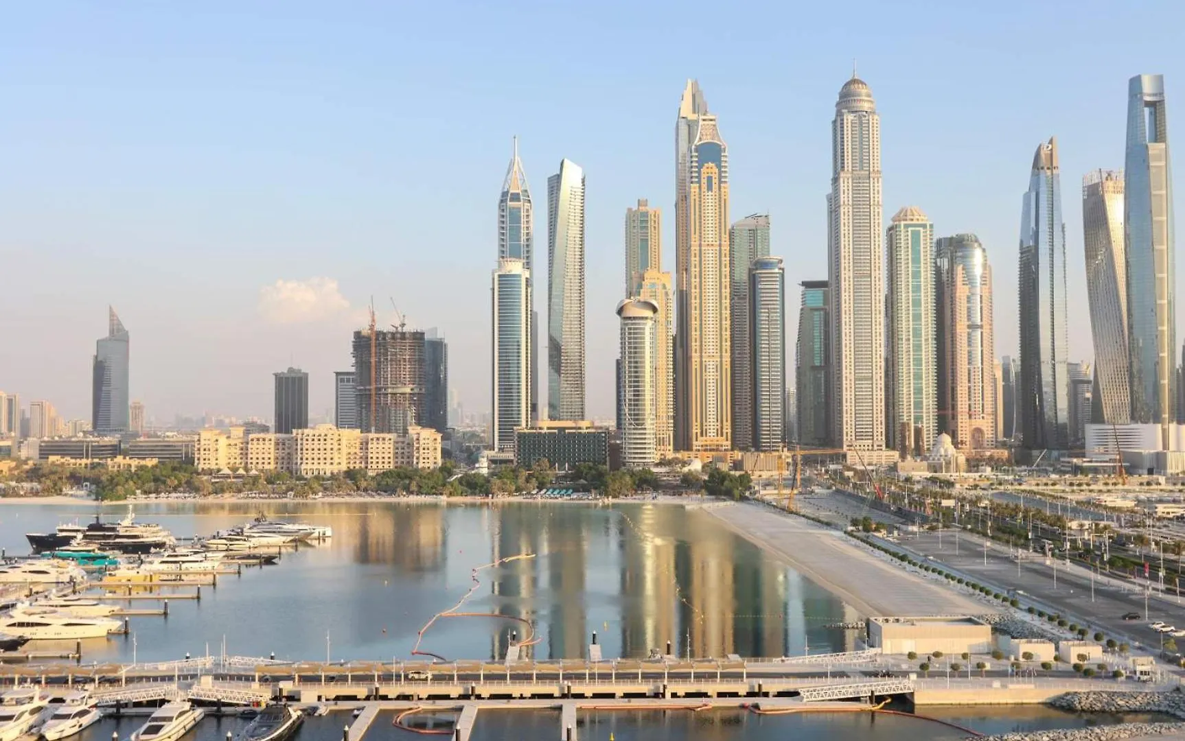 Livbnb - Chic 1Br, Beachfront & Marina Views Dubai