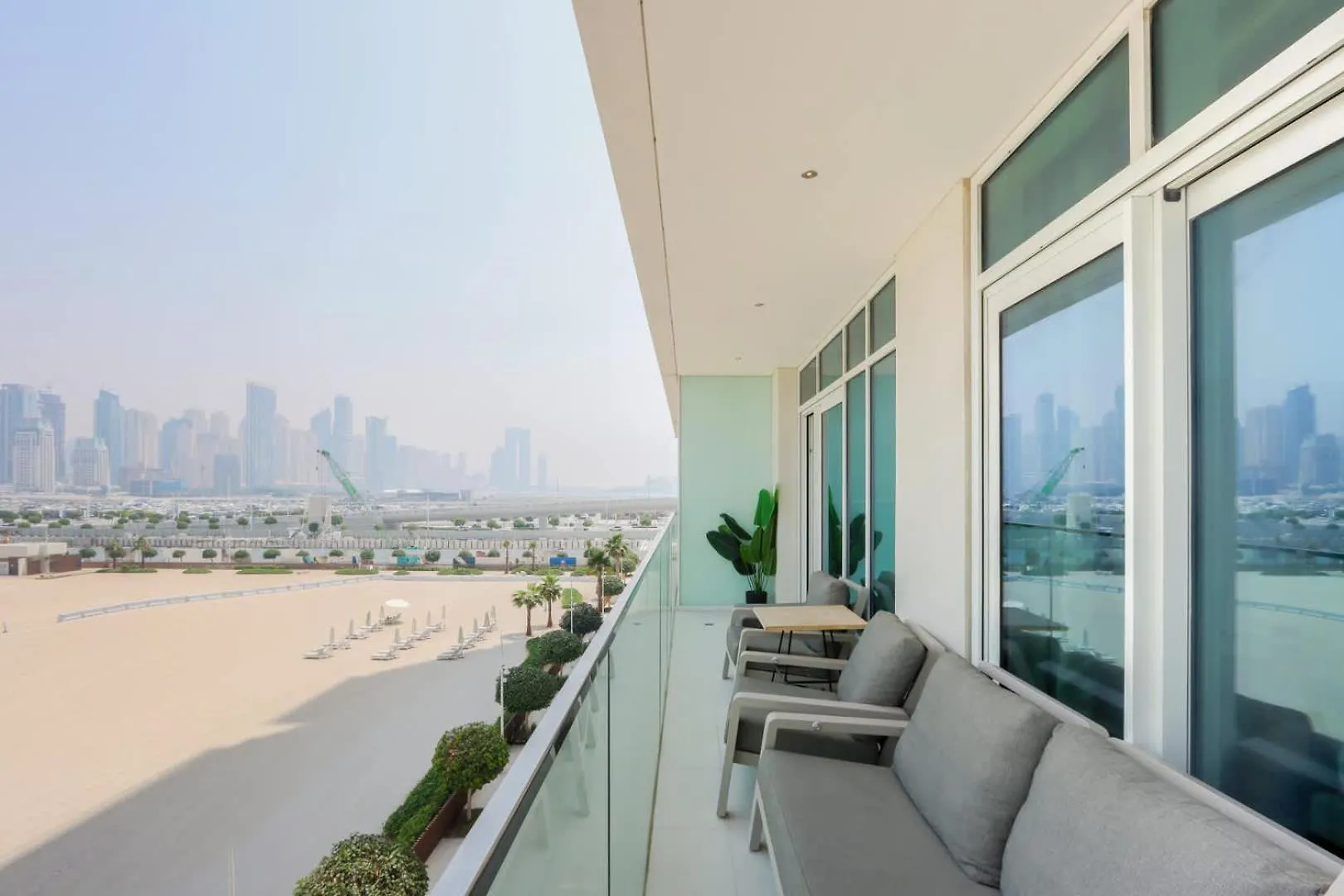 Livbnb - Chic 1Br, Beachfront & Marina Views Dubai United Arab Emirates