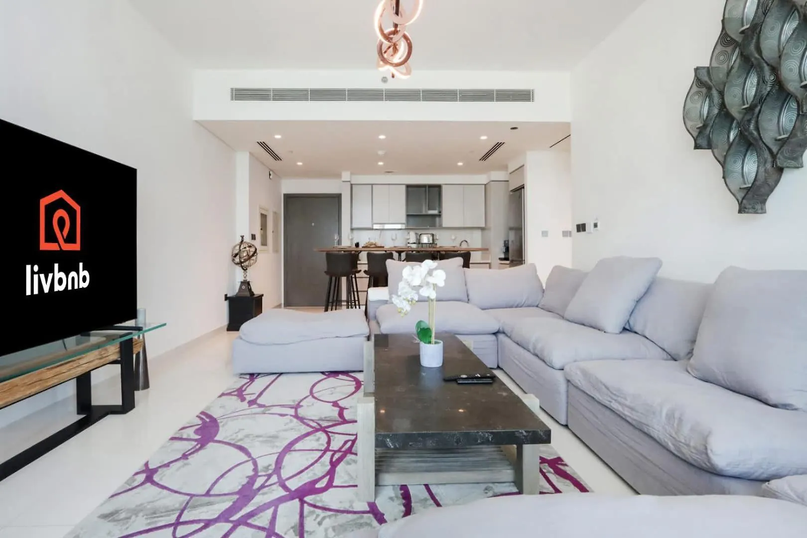 Apartment Livbnb - Chic 1Br, Beachfront & Marina Views Dubai