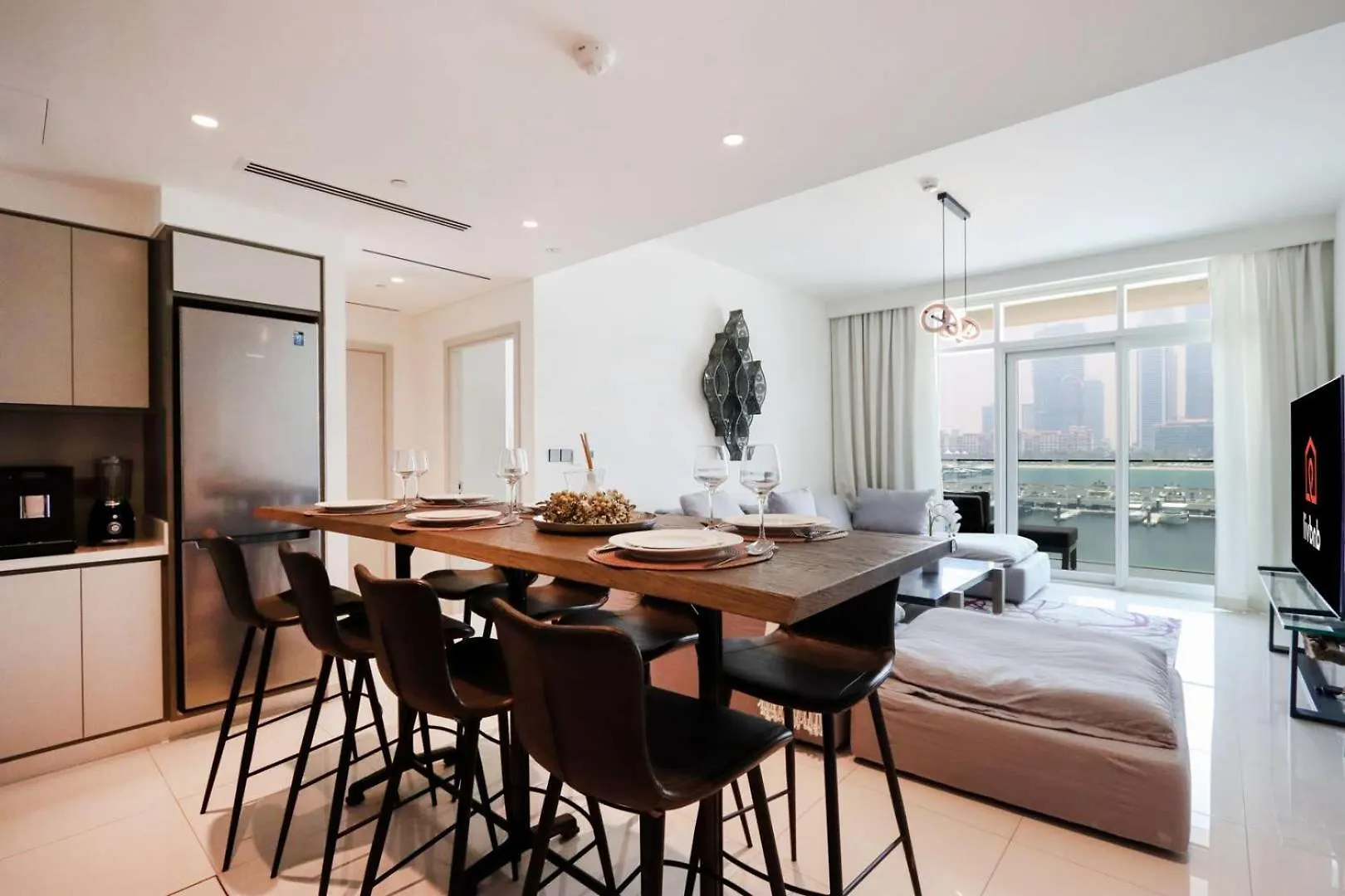 Livbnb - Chic 1Br, Beachfront & Marina Views Dubai 0*,  United Arab Emirates