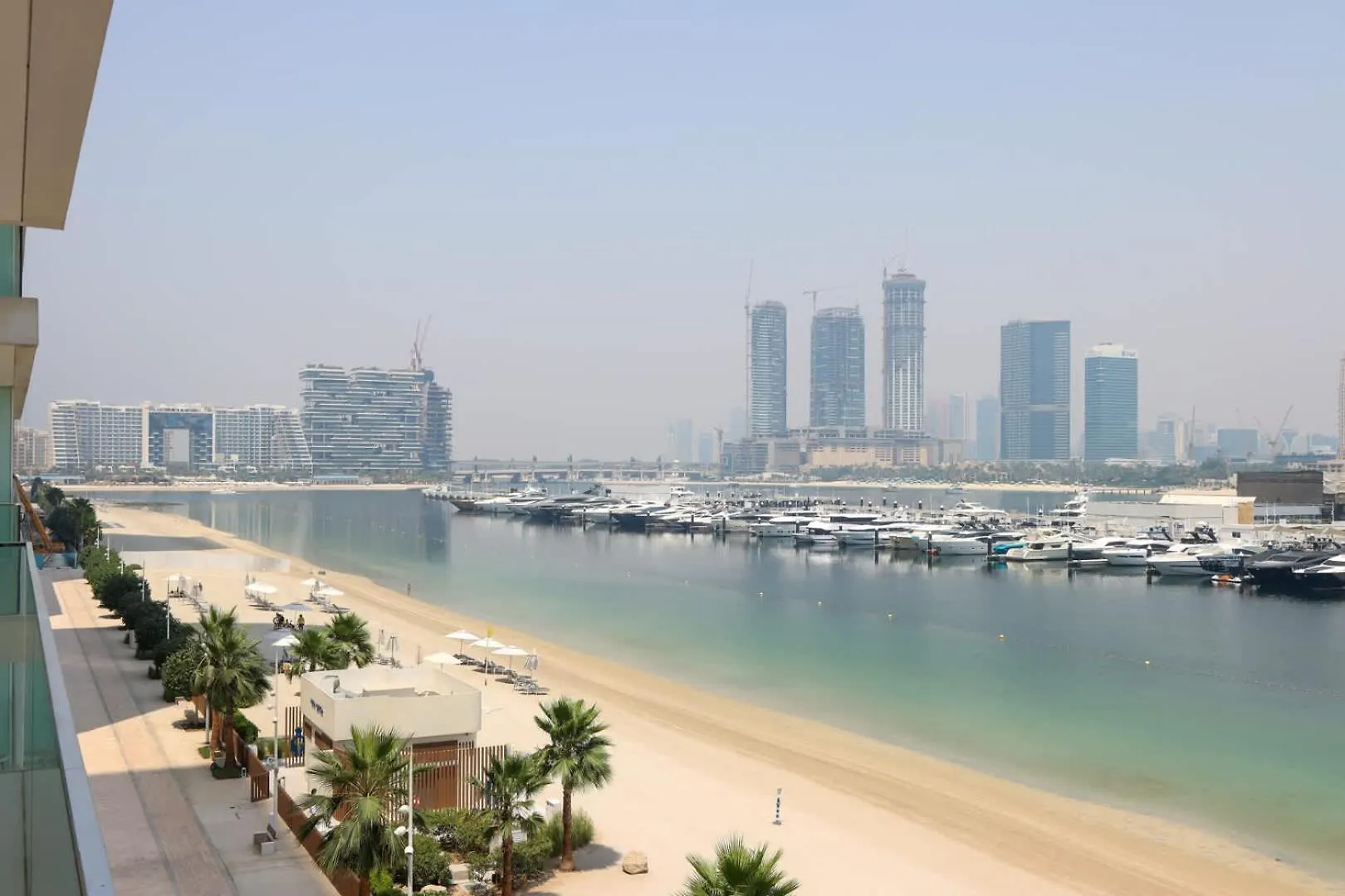Livbnb - Chic 1Br, Beachfront & Marina Views Dubai Apartment